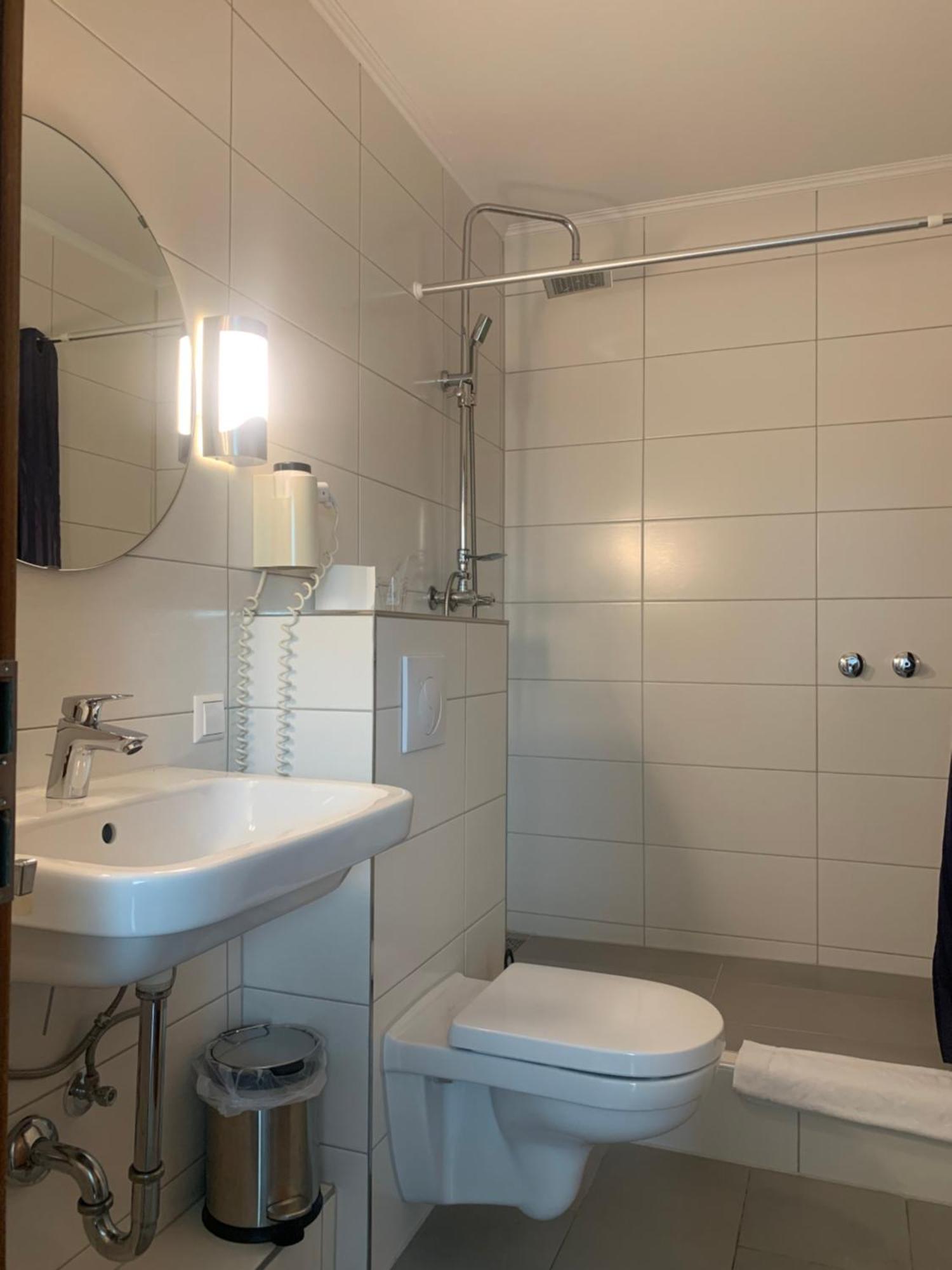 Hotel Calenberger Hof Wennigsen Екстериор снимка